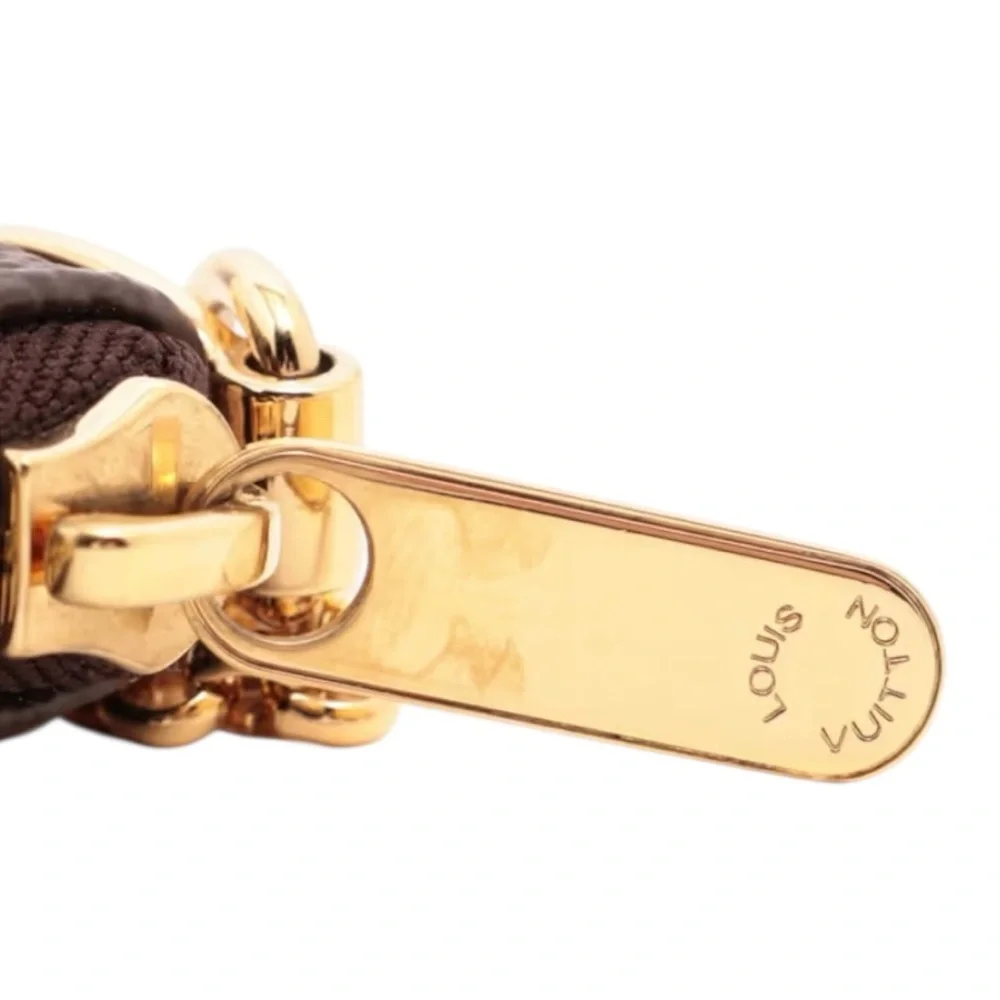 Louis Vuitton Monogram Milla MM Pochette - Picture 4 of 9